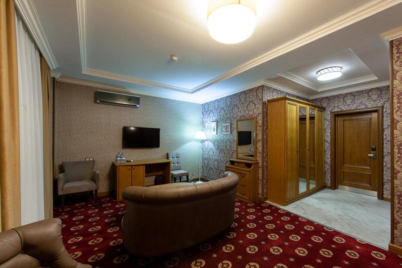 Sacvoyage Hotel Almaty Bagian luar foto