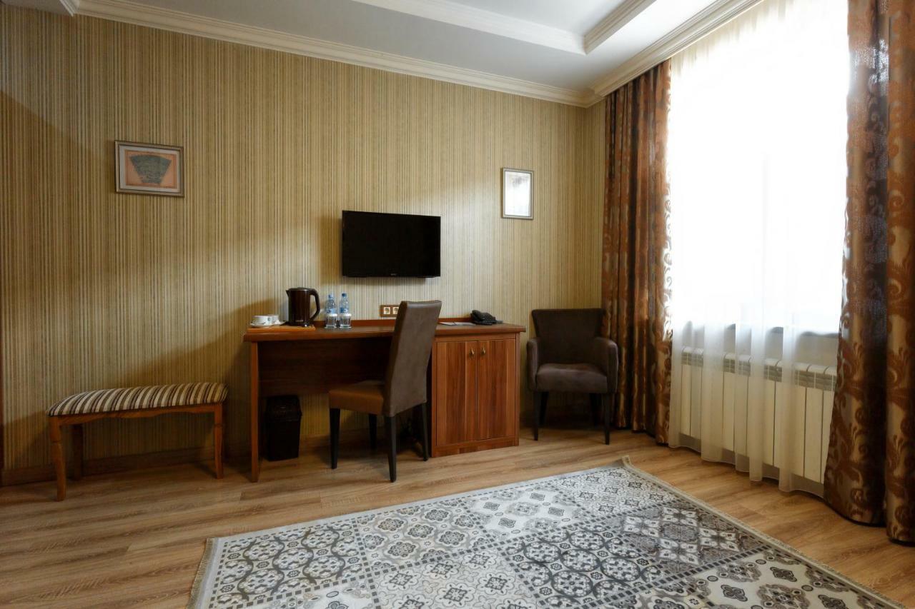 Sacvoyage Hotel Almaty Bagian luar foto