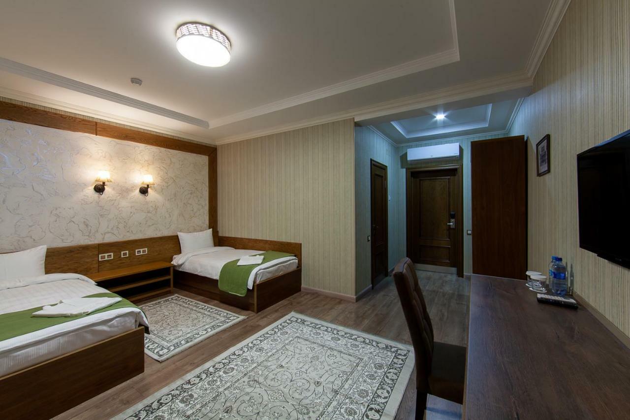 Sacvoyage Hotel Almaty Bagian luar foto